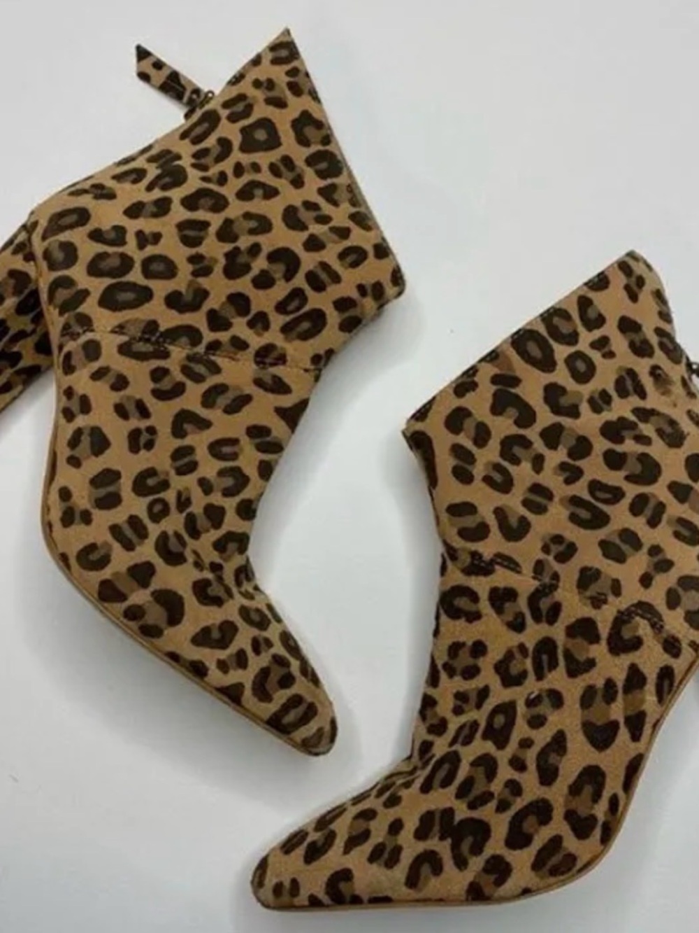 Leopard Print Pointed Toe Ankle Boots - Brown
